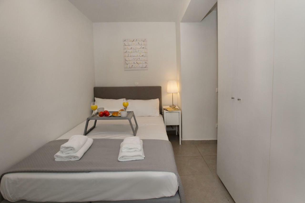 Modern Comfy Apartment Near The Acropolis By Ghh Athens Exterior photo